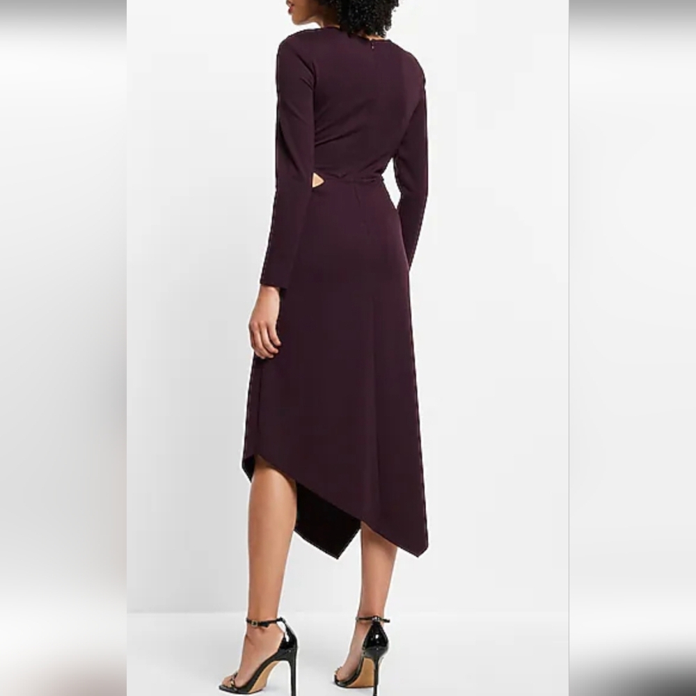 Express NWT Long-Sleeved Ruched Asymmetrical Hem Midi Dress Women's Size Medium - Picture 2 of 13